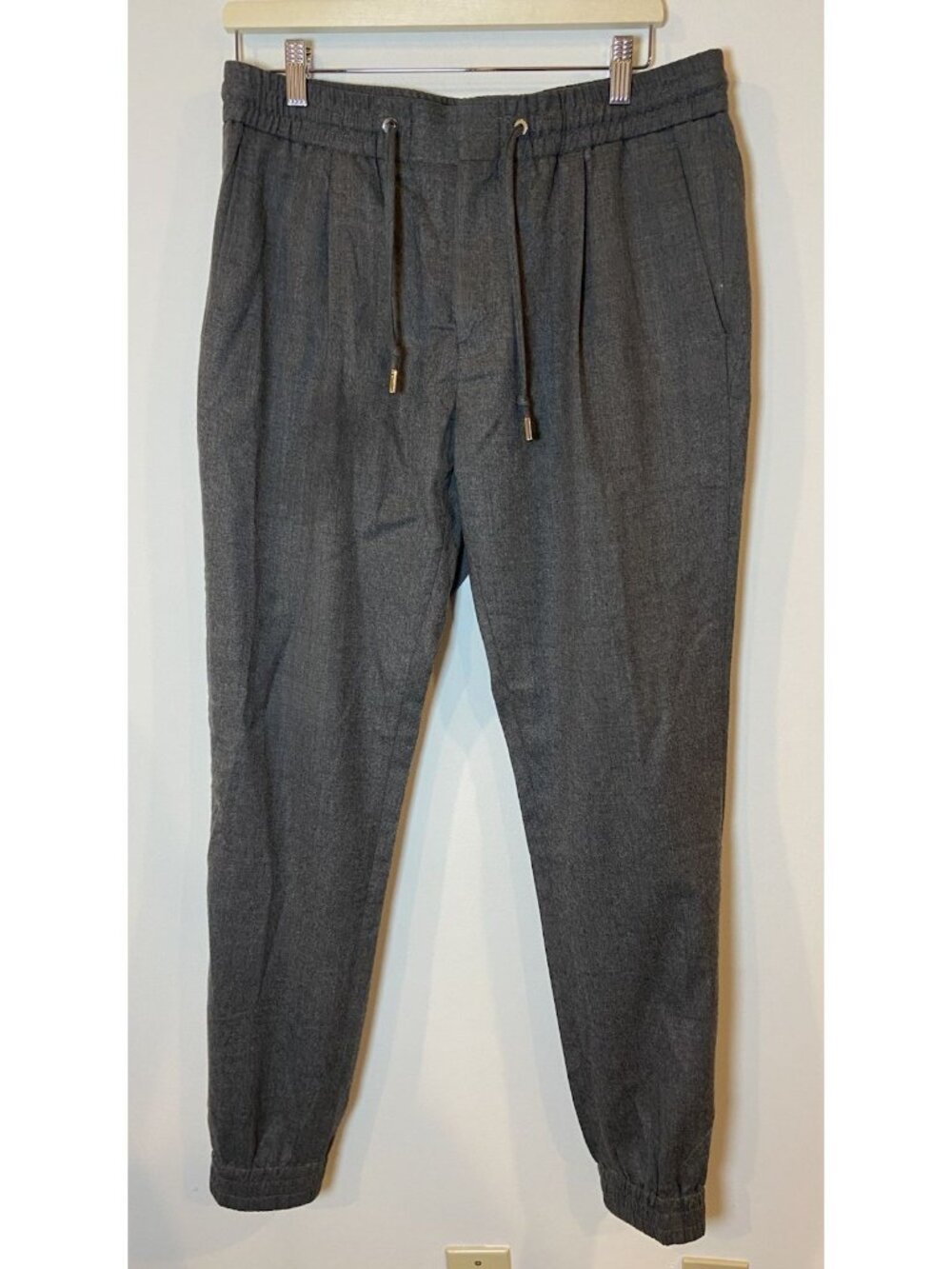 Suitsupply Ames Pleat Jogger Dress Pants Wool Gray Size 50 US 34 *flaw*